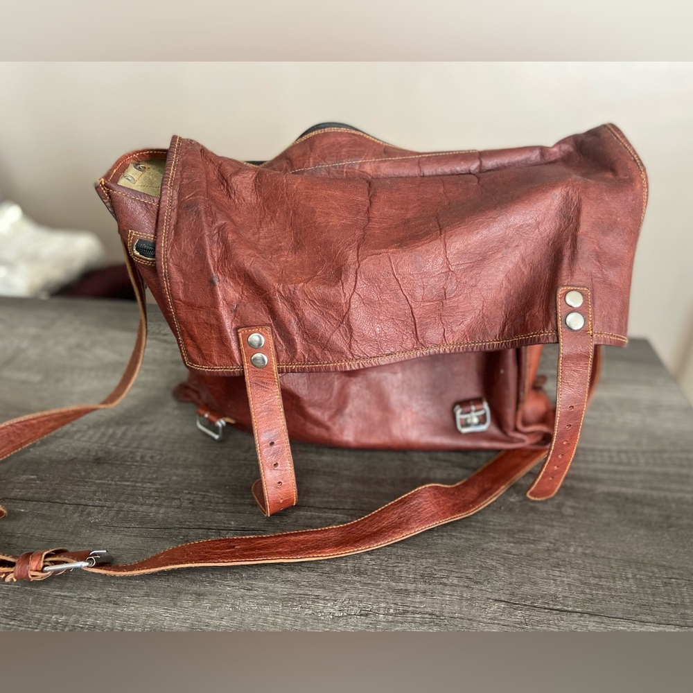 Carbon2Cobalt Versatile Leather satchel/bag